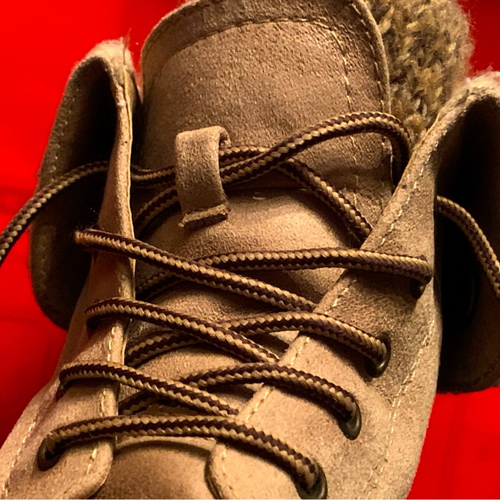 Cliff woman’s hiking boots